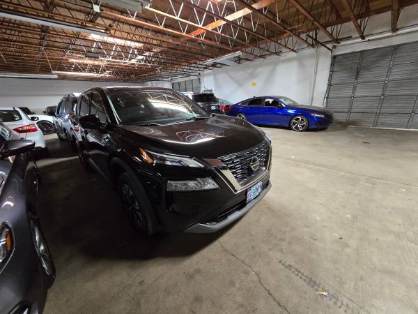 2021 Nissan Rogue SV - $18,500 (Portland)63618484506241122
