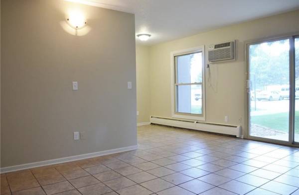 $1,275 / 1br - 900ft2 - Apartamento de 1 dormitorio 1 dormitorio (Hopkins)63666897787395121