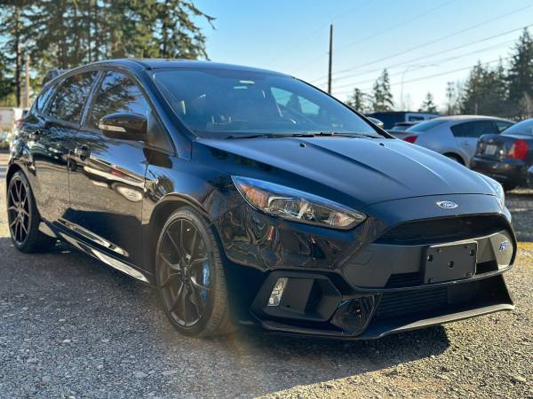 2017 Ford Focus RS Hatchback Turbo - $20,900 (Bellingham)63474429697667121