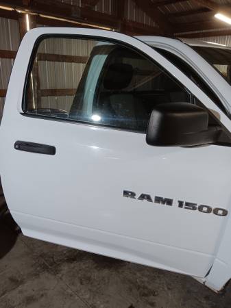 2011 Dodge Ram 1500 Regular Cab Doors 1