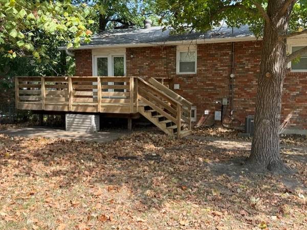 $315,000 / 3br - 1947ft2 - Home for Sale - 1225 S Fairview Rd., Columbia, MO (Columbia)63845292552961121