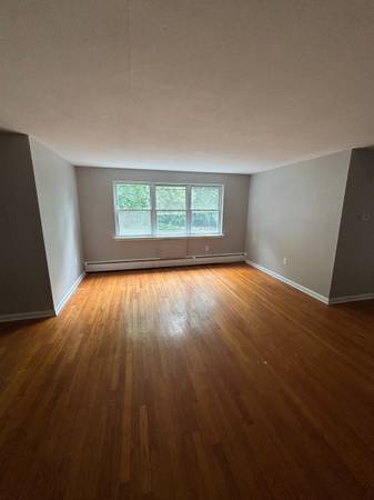 $1,150 / 1br - South End One Bedroom Unit Availabl62935634657281124