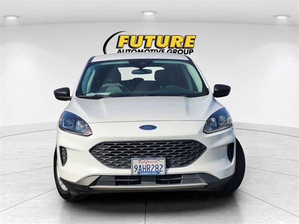 Ford Escape 2022 - $13,200 (916-884-9778)63619609547009121