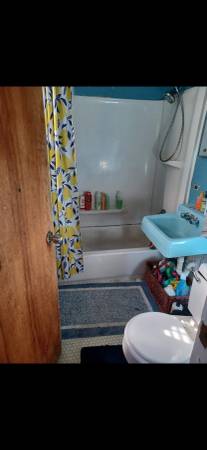 $775 / 5br - 650ft2 - Habitación en alquiler (Jamaica plain)63655351015171124