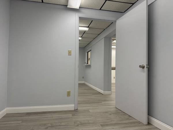 $1,350 Three Offices Plus Waiting room (Heart of Cranston)64204830631297121