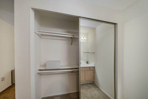 $2,080 / 2br - 958ft2 - 2/BD 2/BA, Attached or Detached Garages, Community Clubhouse63808107155969122