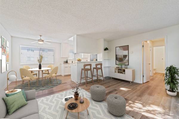 $3,875 / 2br - 1040ft2 - Comfort & Convenience – 2 Bed / 2 Parking / Ready Now! (campbell)63994248063491120