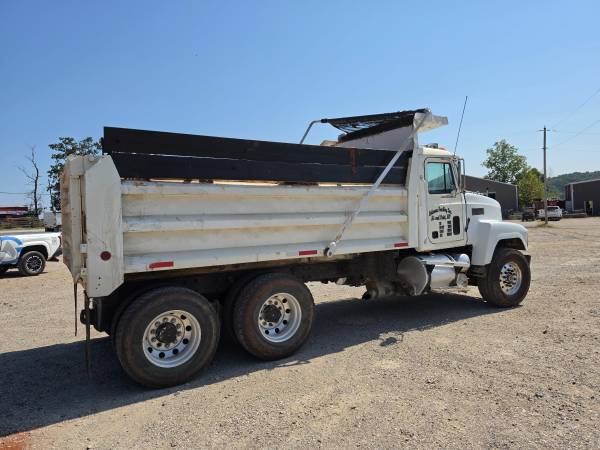 1997 Mack CH600 Tandem Axle - Photo 12