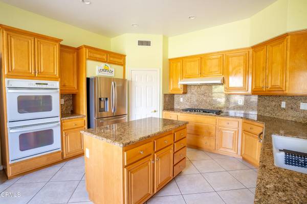 $7,000 / 5br - 3500ft2 - Gorgeous two stories House (Camarillo)63800711830147120