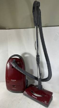 Panasonic Deluxe Canister Vacuum Cleaner (Burgundy) 1