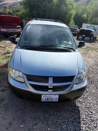 2005 dodge caravan - $1,75063442546419075122