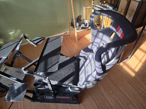 Next Level Racing GTUltimate V2 Racing Simulator Cockpit 1