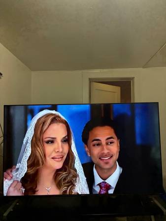 58 in Roku tv plus sound bar 1