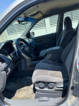 2005 honda pilot - $3,000 (Los Angeles)63624607510275124