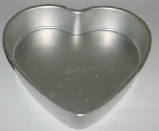Wilton Heart shaped cake pan 1