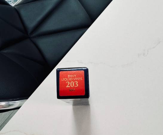 Brand New Estee Lauder Liquid Lip Color - 203 ripe 1