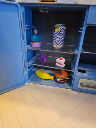 Nuestra generación RV camper para muñecas de 18 pulgadas juguete - $35 (Tacoma)63439448466561124