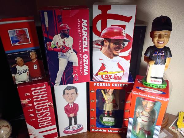 8 Baseball Cardinal Mets Chiefs Bobble Head Lot for $55 1