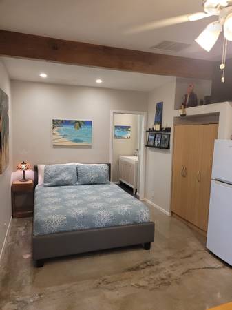 $1,700 / 1br - 300ft2 - ATTENTION TRAVELING NURSES & PROFESSIONALS! FURNISHED CASITA FOR RENT! (Cathedral City)63668370657537121