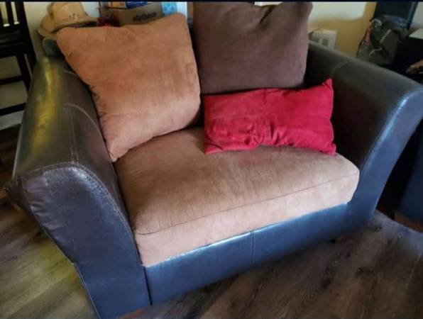 OBO- Oversized micro suede & faux leather chair w. 2 throw pillows- matching sec 1