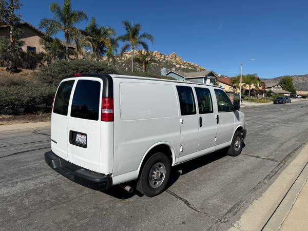 2019 Chevrolet Express G2500 White 4.3L V6 low mileage Clean Title 1