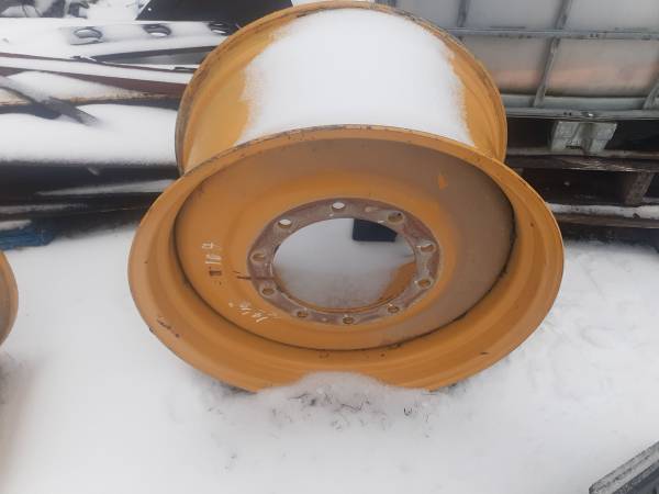 28" tractor rims 28X15L 1