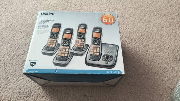 Digital Wireless Handsets Phones / Trimline wall Phone 1