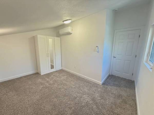 $1,400 / 2br - New Build Available Now (Davis)63961468014851122