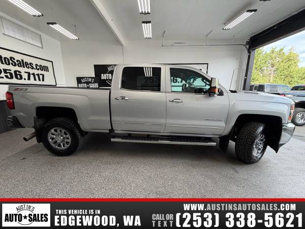 2016 Chevrolet Silverado 3500HD - Photo 2
