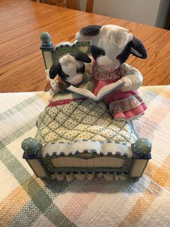 Enesco Mary's Moo Moos Collectibles 1