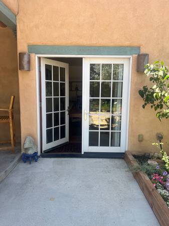 $950 / 1br - 360ft2 - Estudio amueblado Casita (Taos)63659781223299120