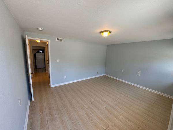 $1,950 / 1br - 750ft2 - DEPARTAMENTO DE UN DORMITORIO EN NIVEL JARDÍN (sunset / parkside)63668044708225122