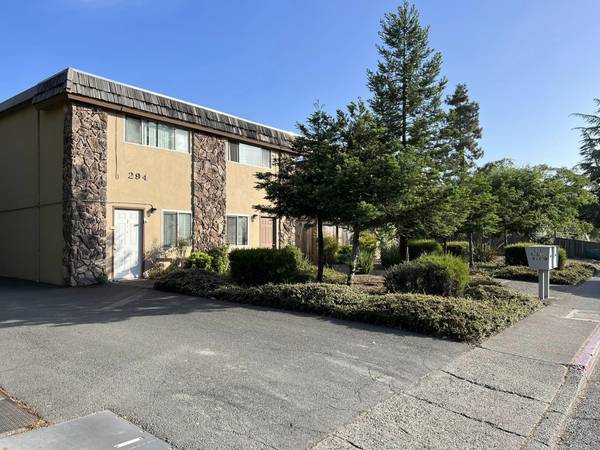 🏠 ONE FREE MONTH- December Only! Call Today for a Tour!🌞 1