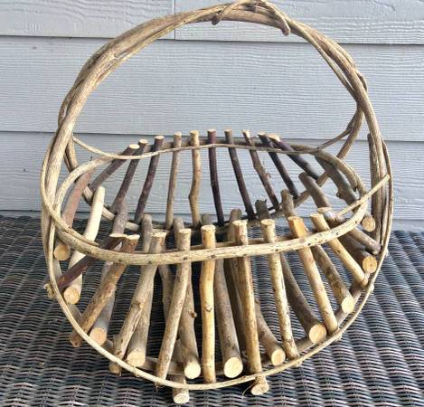 Rustic Primitive Twig and Branch Basket Magazine Towel Holder 1