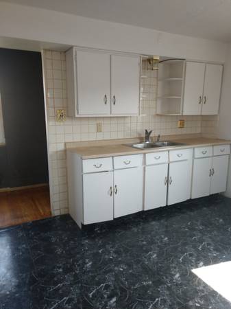 $1,150 / 3br - 2 or 3 Bdrm. Apt. (Donora)64013532833667122