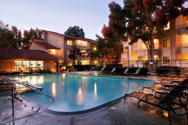 $3,065 / 2br - 978ft2 - Public Transportation, Vaulted Ceilings, Short Term Lease, Microwave (san jose east)63668111715715120