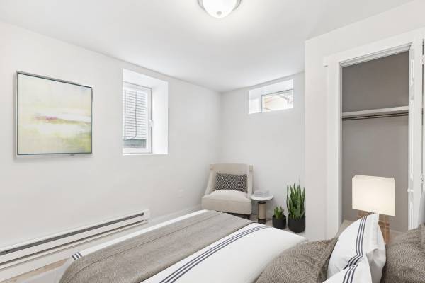 $2,800 / 3br - Mattapan 3 Bed/1 Bath Apartment | Verrill St (Mattapan)63996692620802122