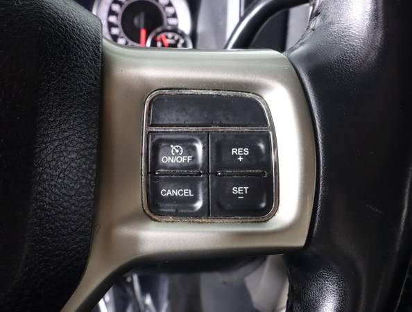 2016 RAM 3500 Laramie - Photo 13