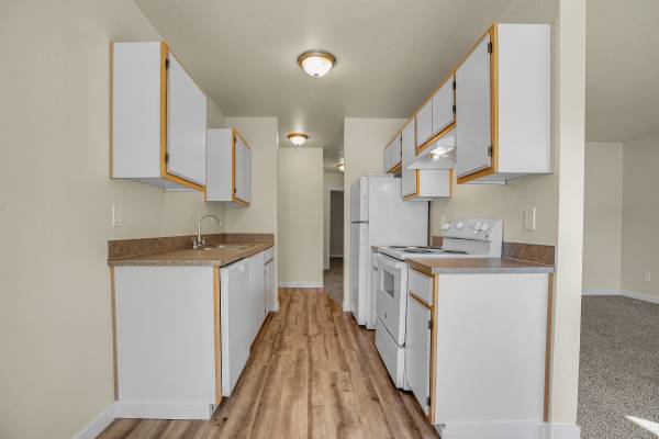 2BR with Balcony & Vaulted Ceilings | $99 Move in special 1