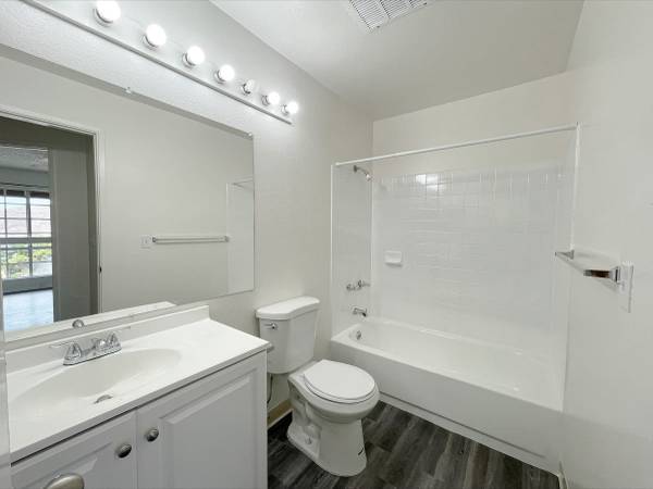$2,167 / 2br - 635ft2 - Instalaciones de lavandería, área de barbacoa/picnic, transporte público (Makakilo)63686690828161124