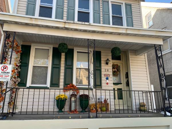 $1,795 / 2br - 1200ft2 - Fully renovated 2 bedroom a few blocks to Main St (Downtown Bethlehem)64010160958850120