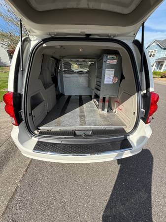 2013 Dodge caravan cargo - $4,90063470587341697122