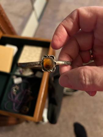 Antique silver bracelet with a unique stone setting 1