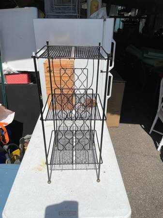 Book/ magazine stand 1