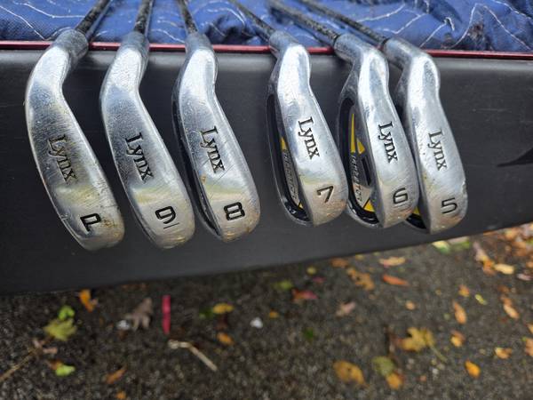 Left hand Lynx golf irons 1