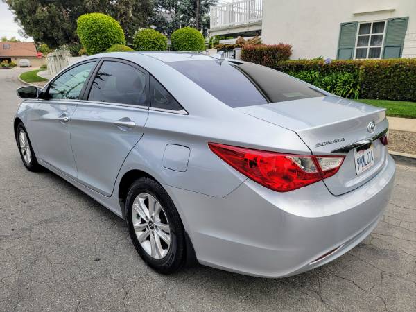 2012 HYUNDAI SONATA GLS ((BAJAS MILLAS 81K )) TÍTULO LIMPIO, CARFAX LIMPIO. - $6,750 (COSTA MESA)63624653731329123