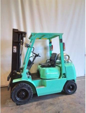 2000 Mitsubishi FG25 1