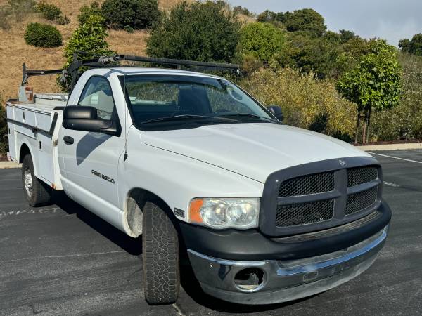 2005 Dodge Ram 2500 Utility Truck Only 78k miles - $12,90063469882115969121
