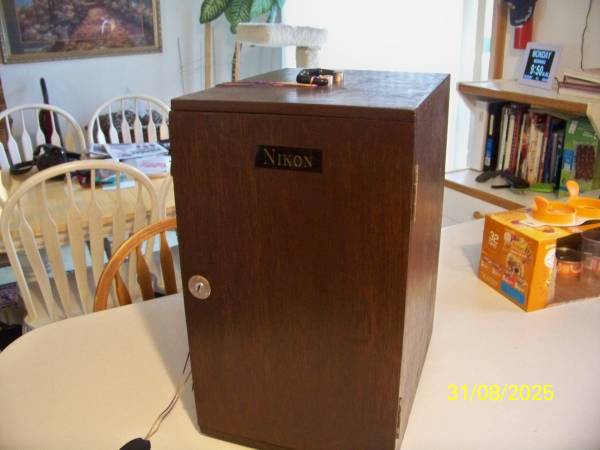 Nikon Binocular microscope 1