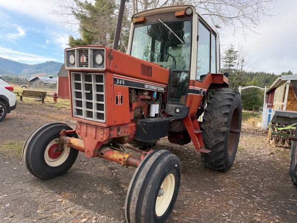 IH 986 Tractor -1981 - 105 hp PTO 1